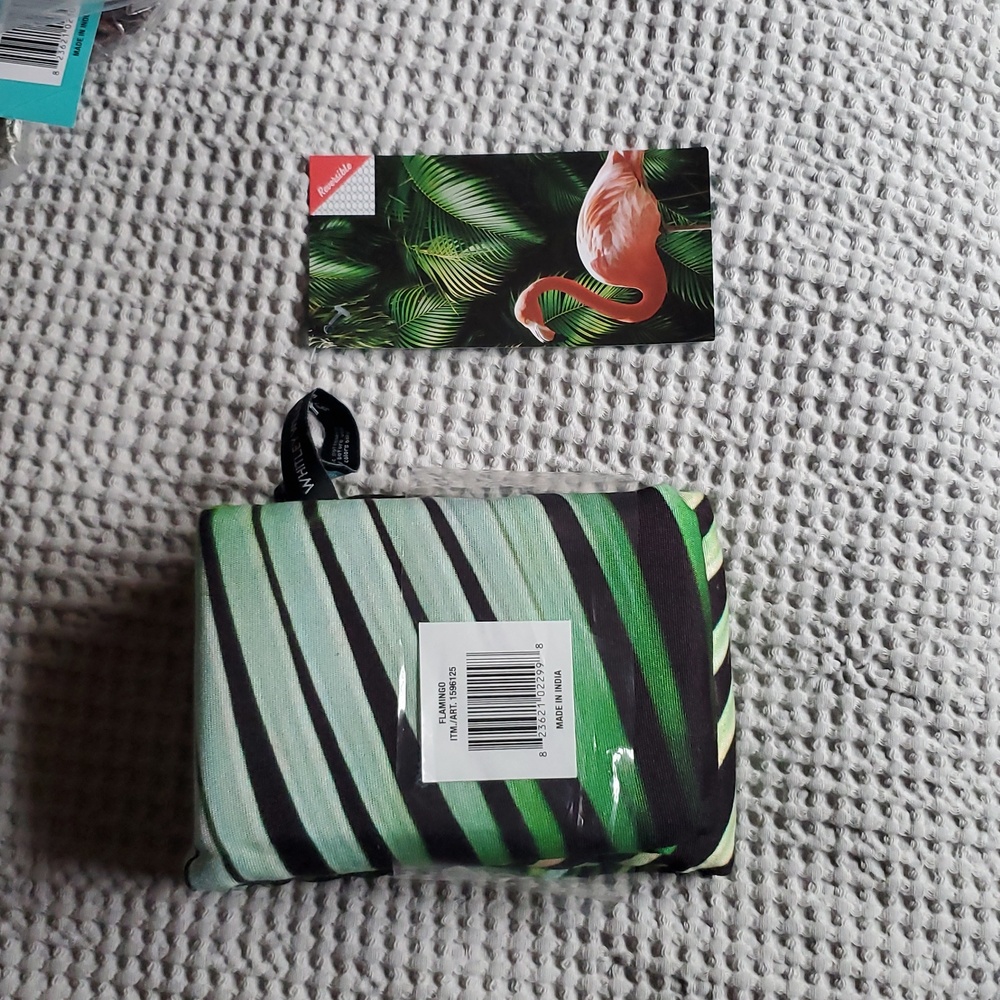 NWT Reversible Microfiber Beach Towel